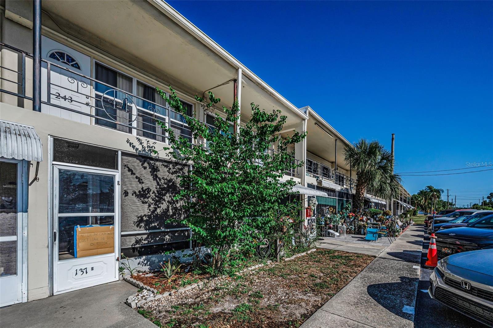 MLS# TB8499500 Property Photo