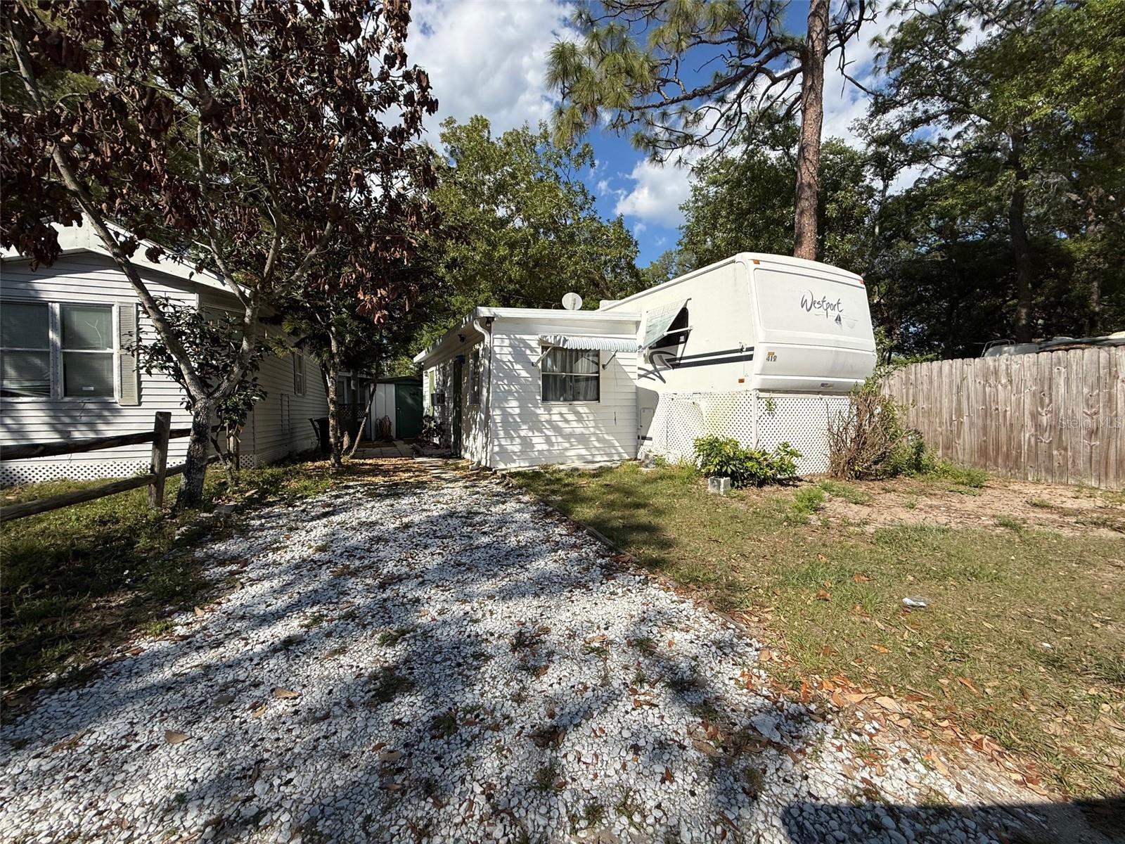 MLS# O6400913 Property Photo