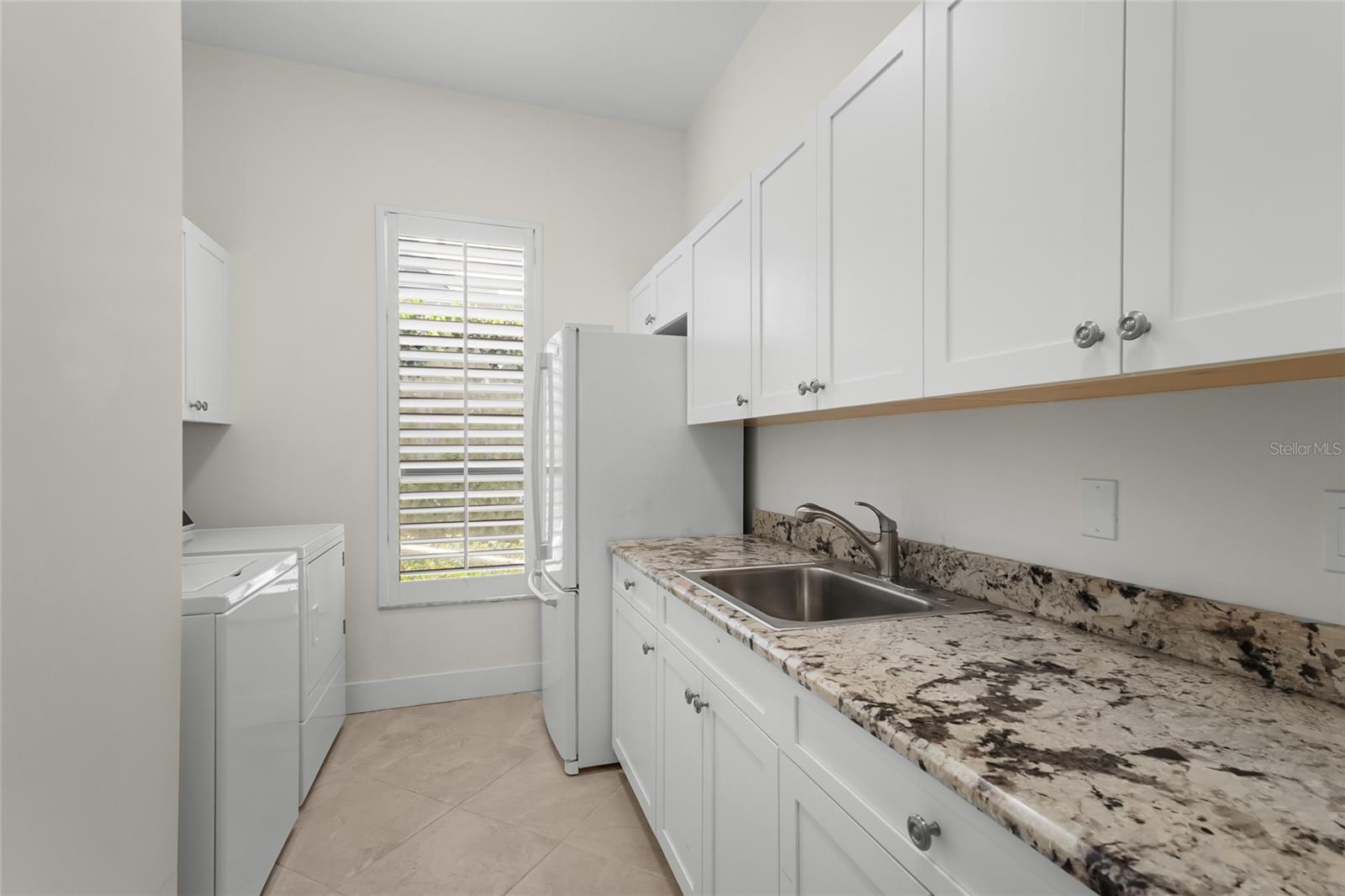 A4690949 Property Photo
