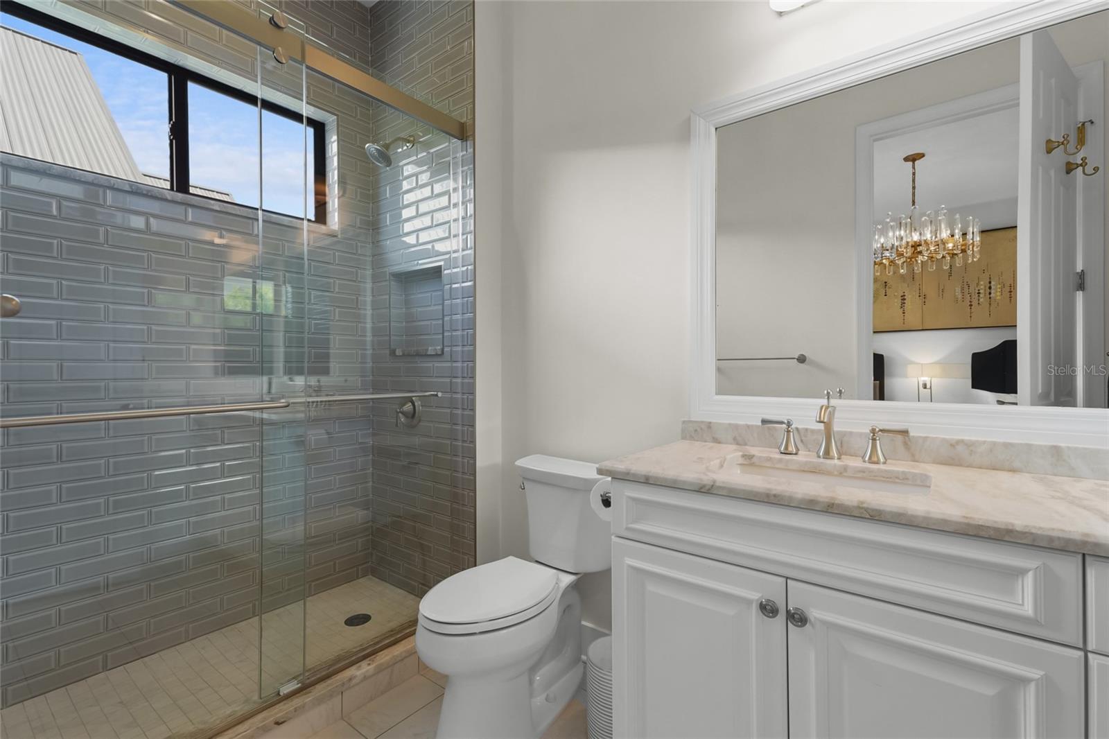 A4690949 Property Photo