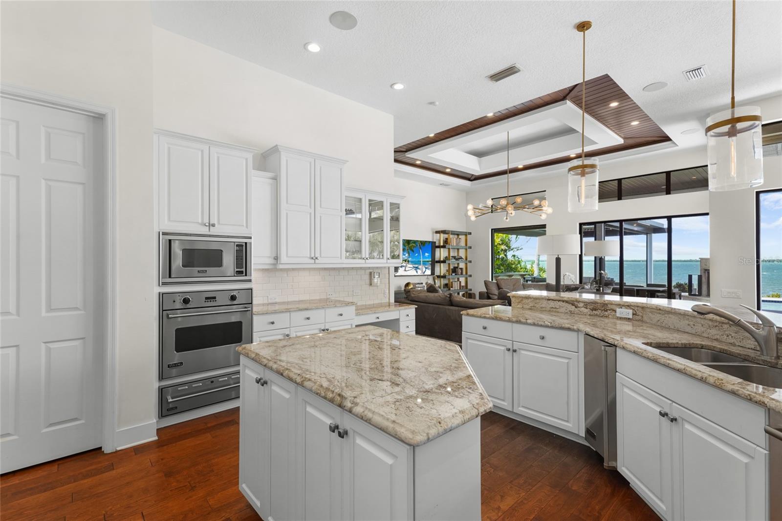 A4690949 Property Photo