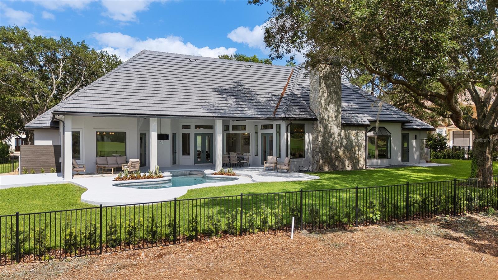 O6401757 Property Photo