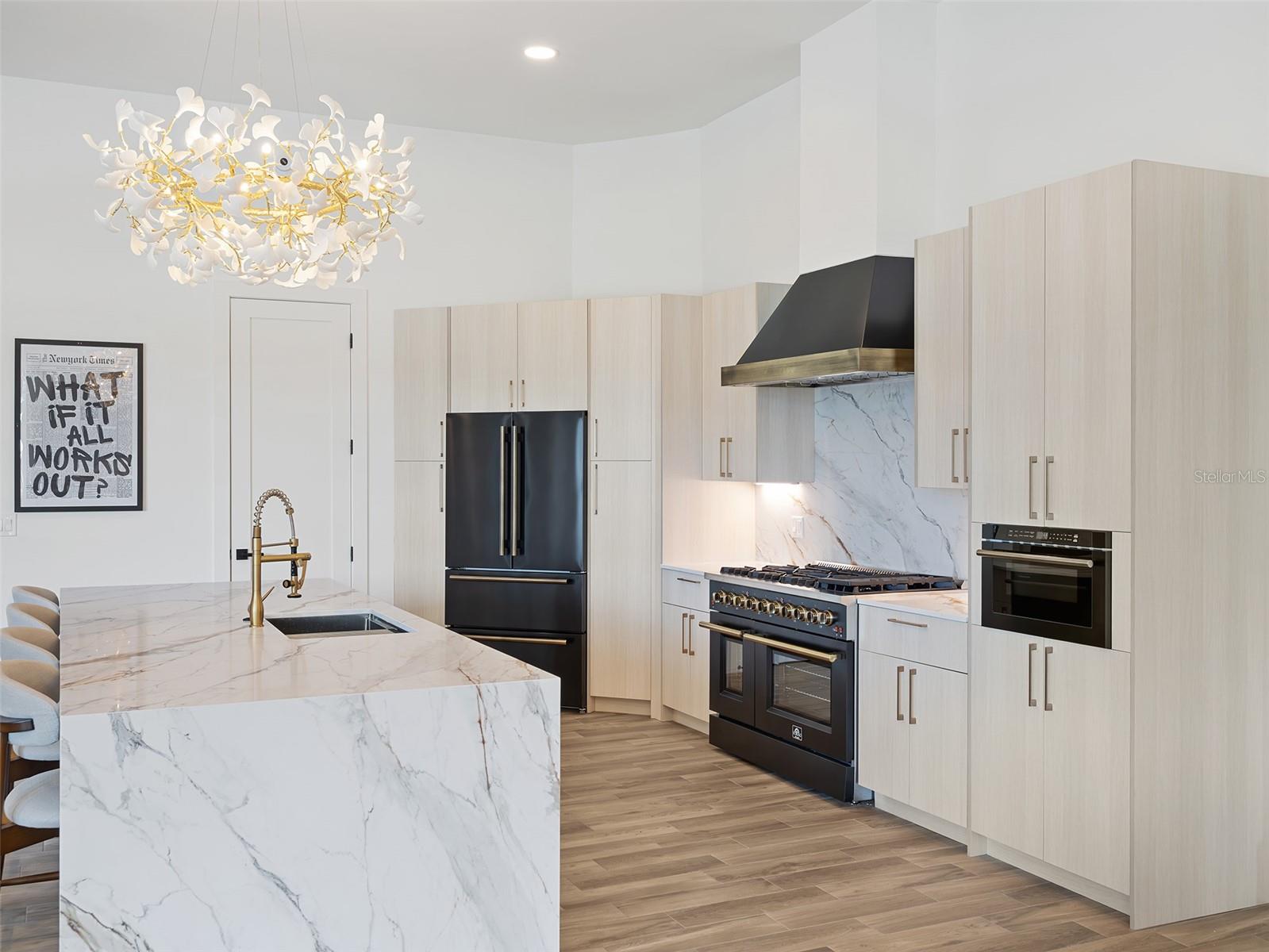 O6401757 Property Photo