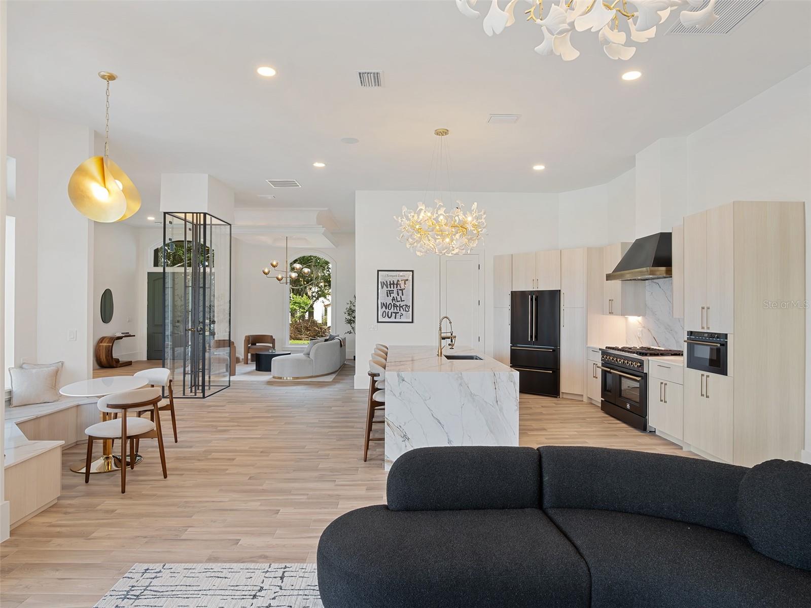 O6401757 Property Photo