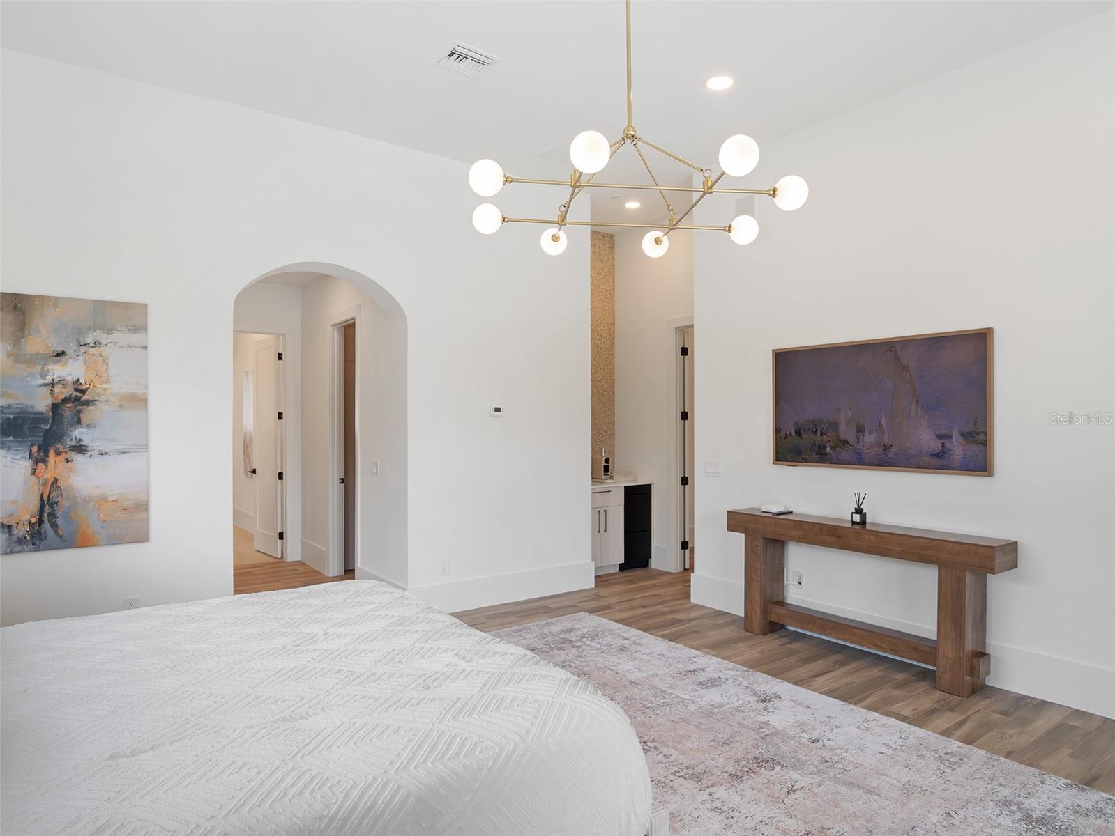O6401757 Property Photo