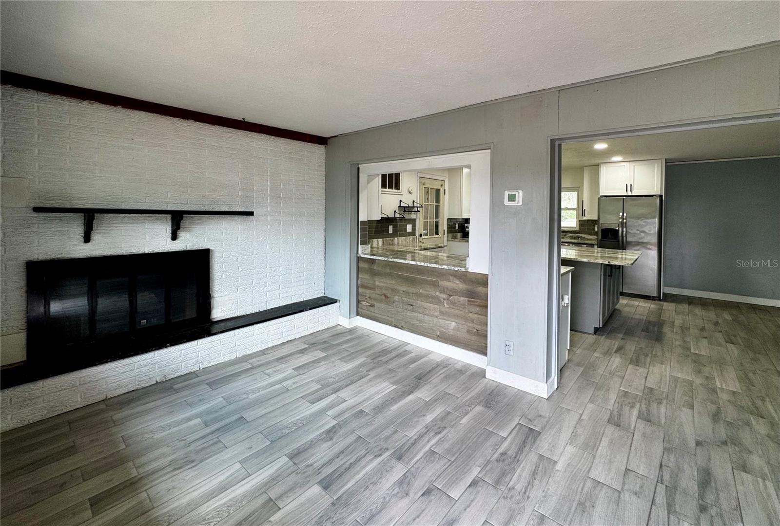 W7885214 Property Photo
