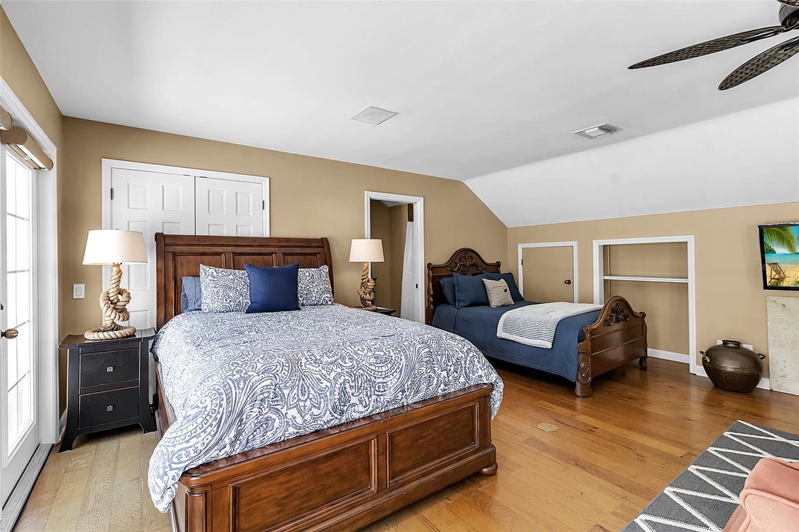 A4691664 Property Photo