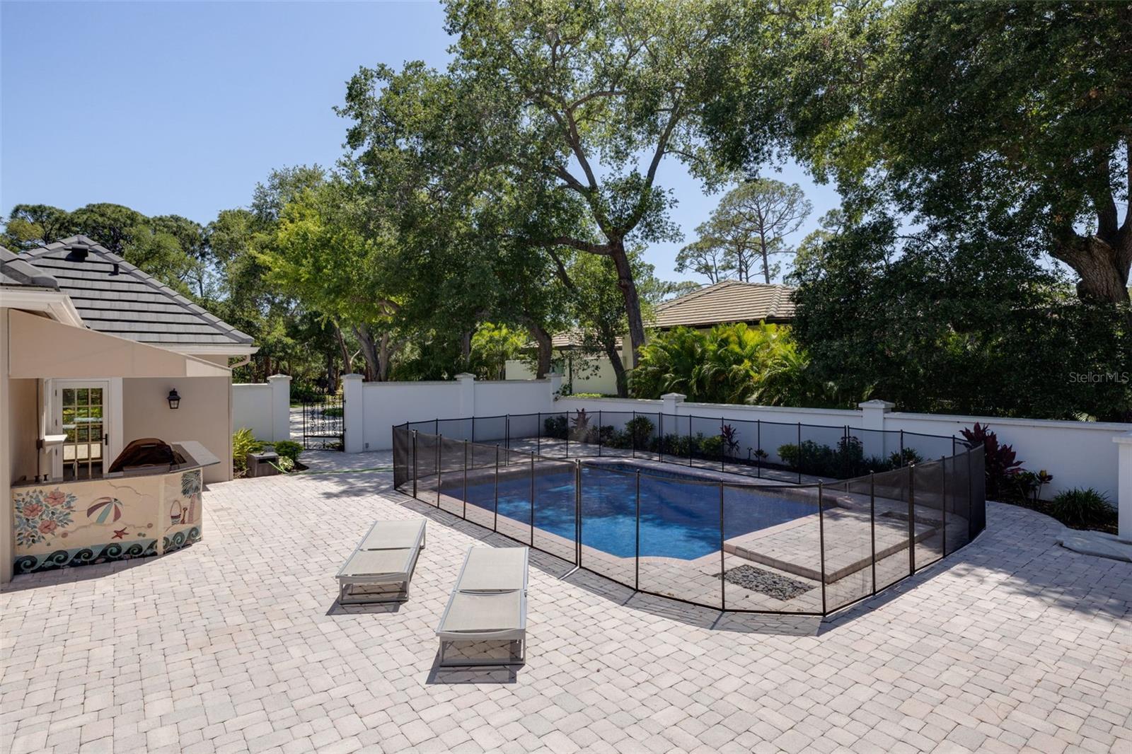 A4691789 Property Photo
