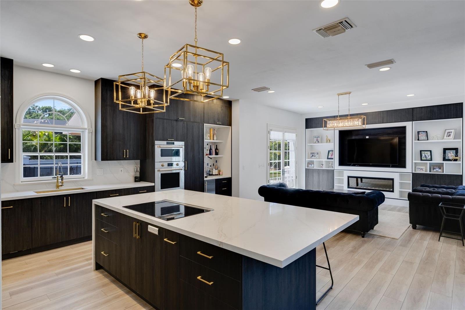 A4691789 Property Photo