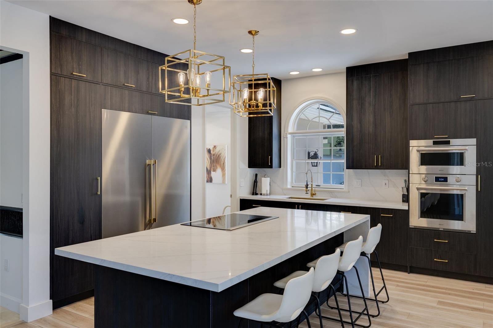 A4691789 Property Photo