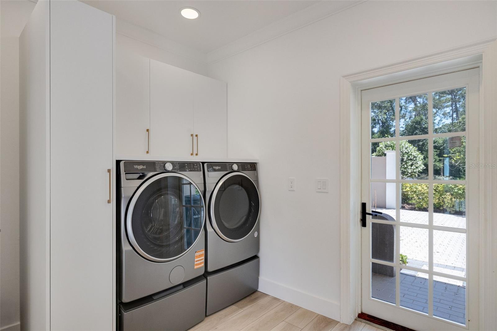 A4691789 Property Photo
