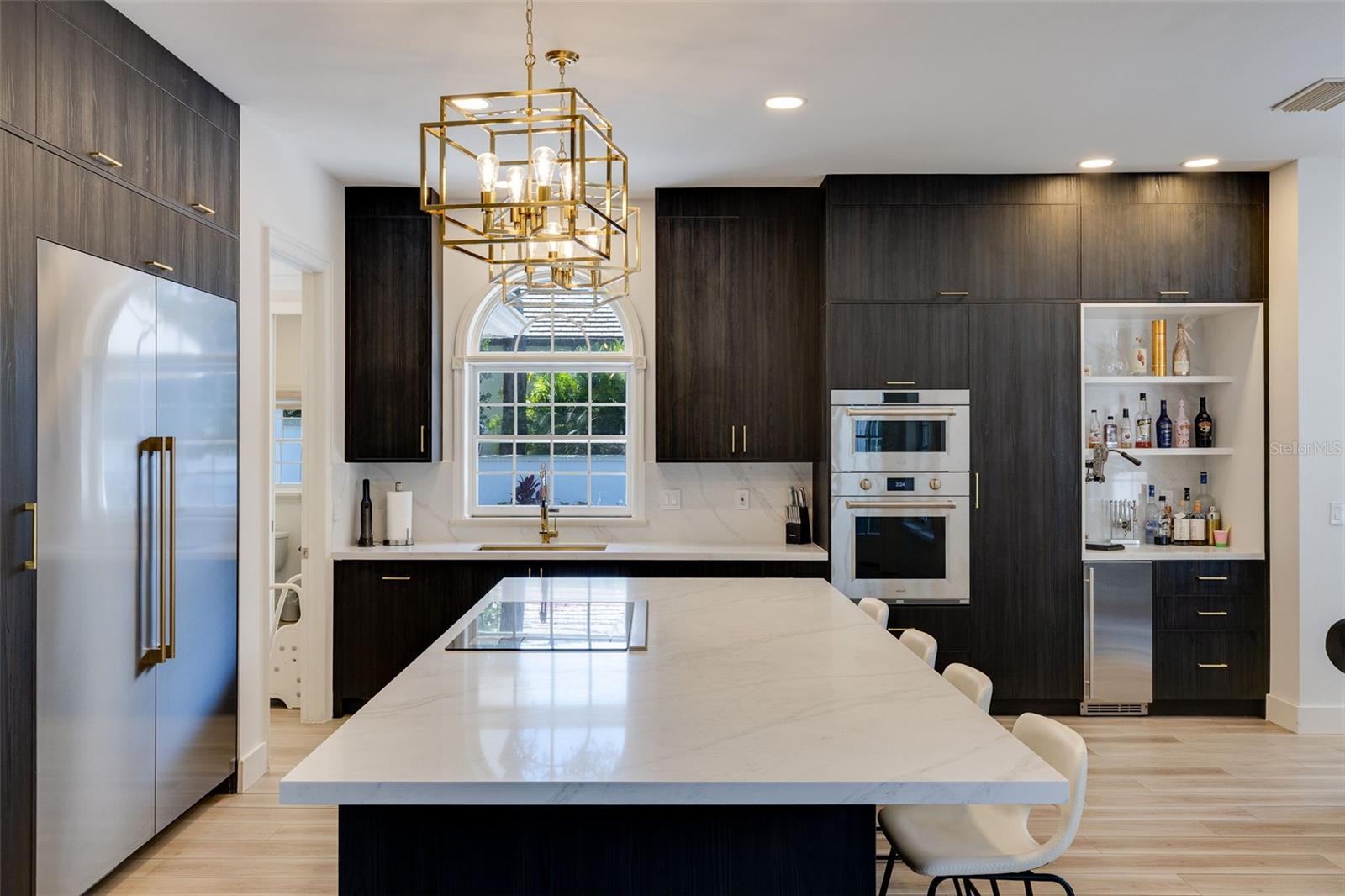 A4691789 Property Photo