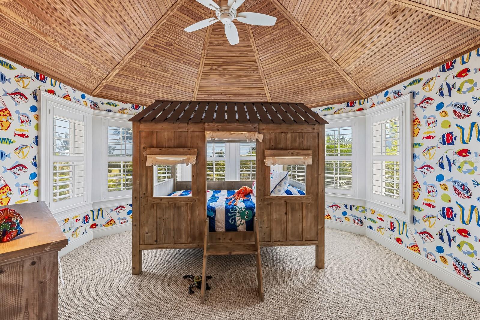 D6147259 Property Photo