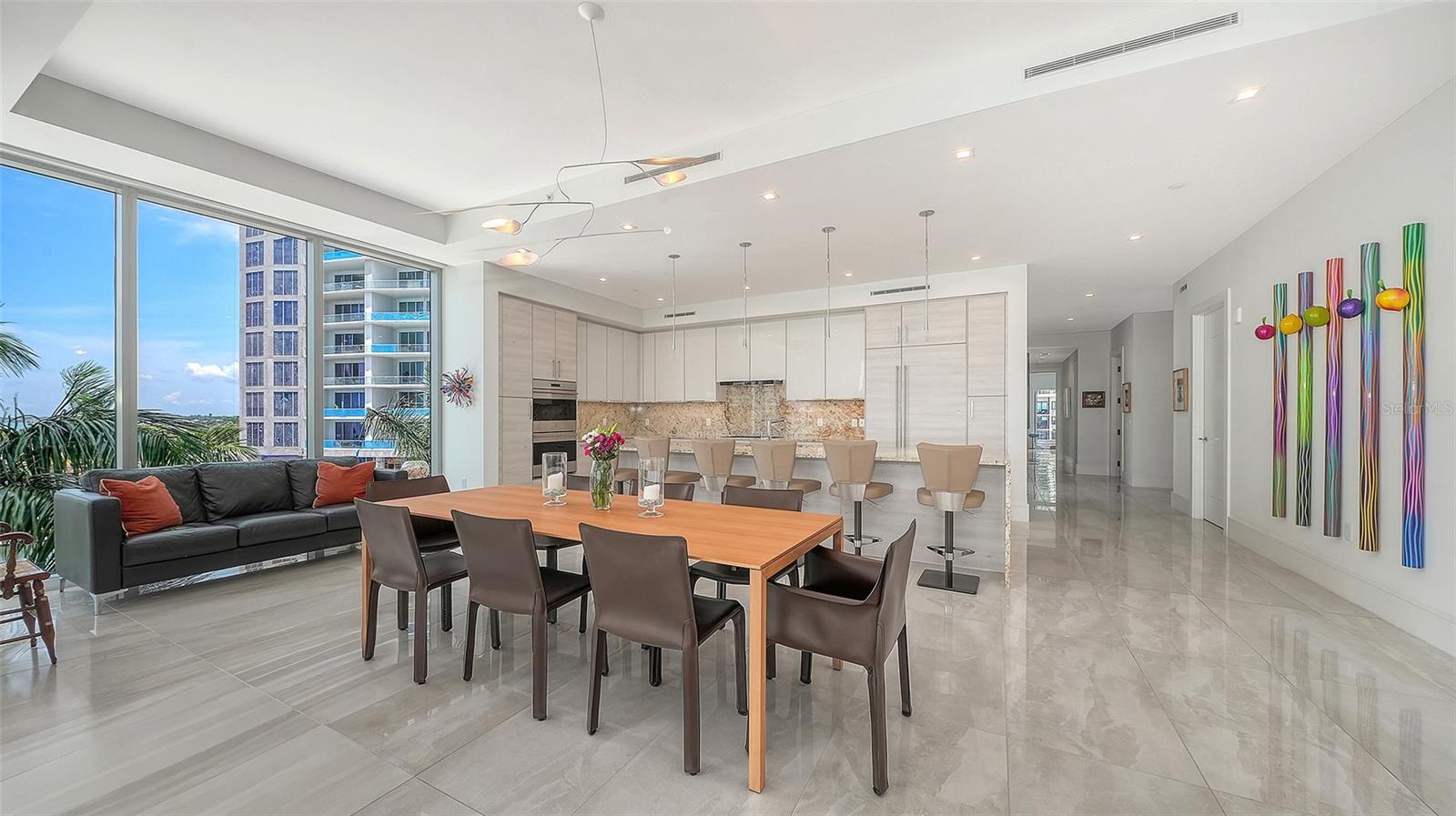 A4692009 Property Photo