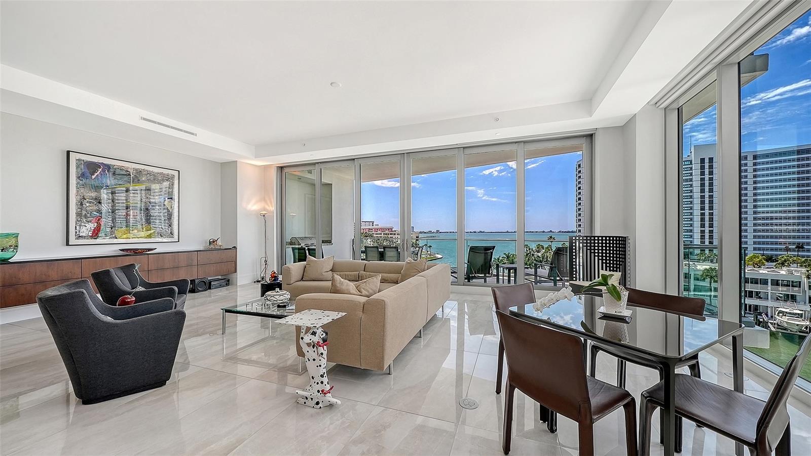 A4692009 Property Photo