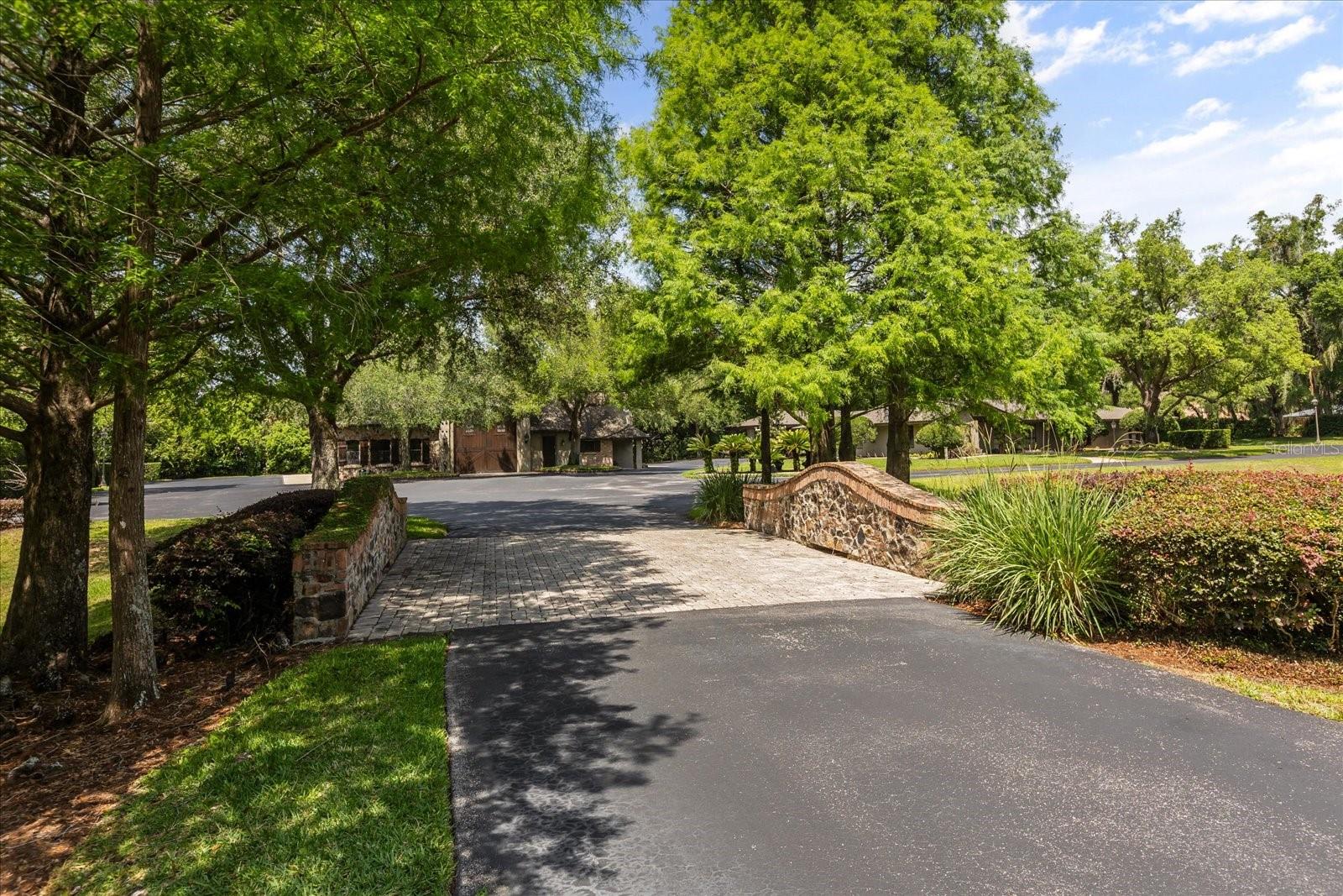O6403834 Property Photo