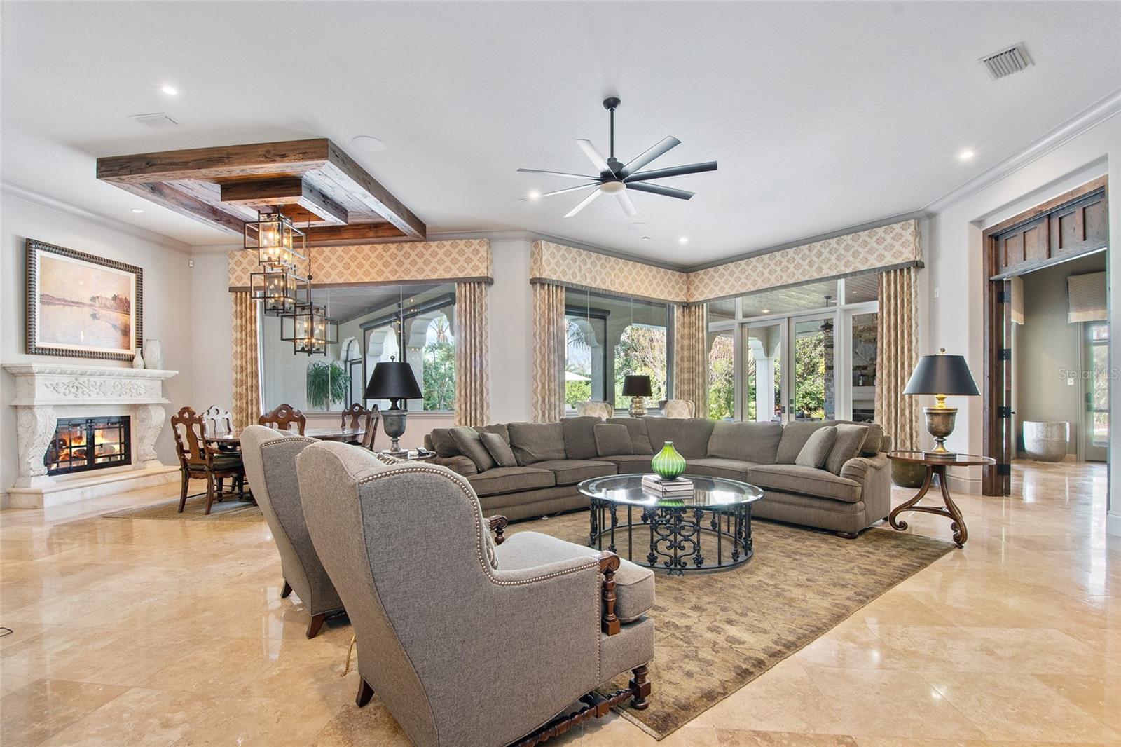 O6404415 Property Photo