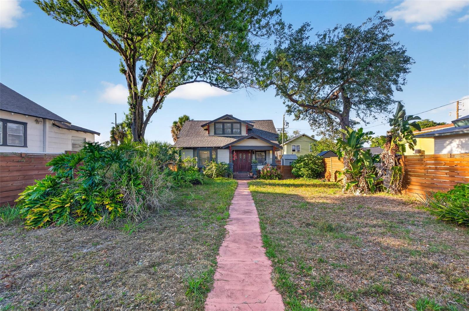 TB8504794 Property Photo