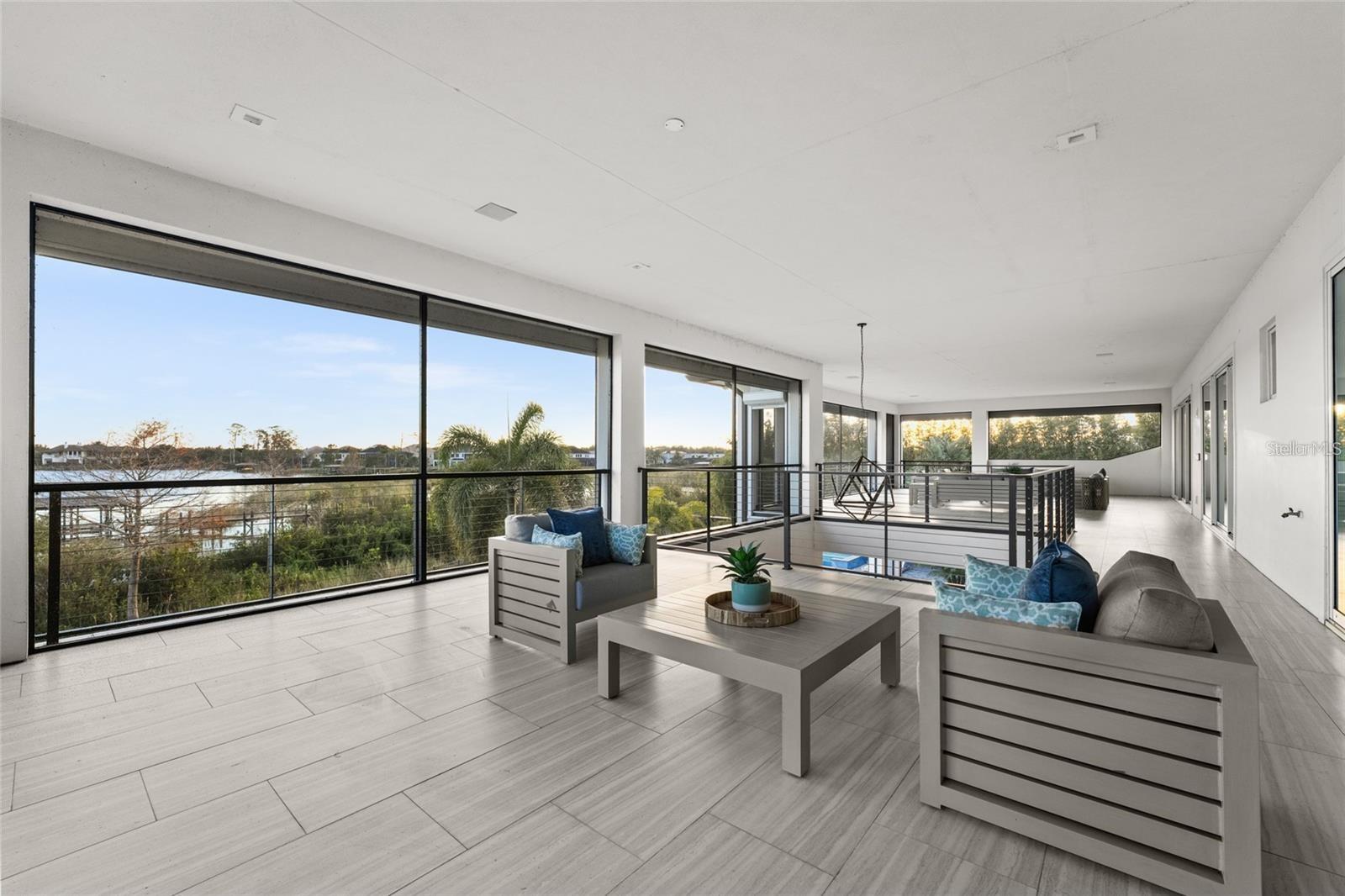O6404587 Property Photo