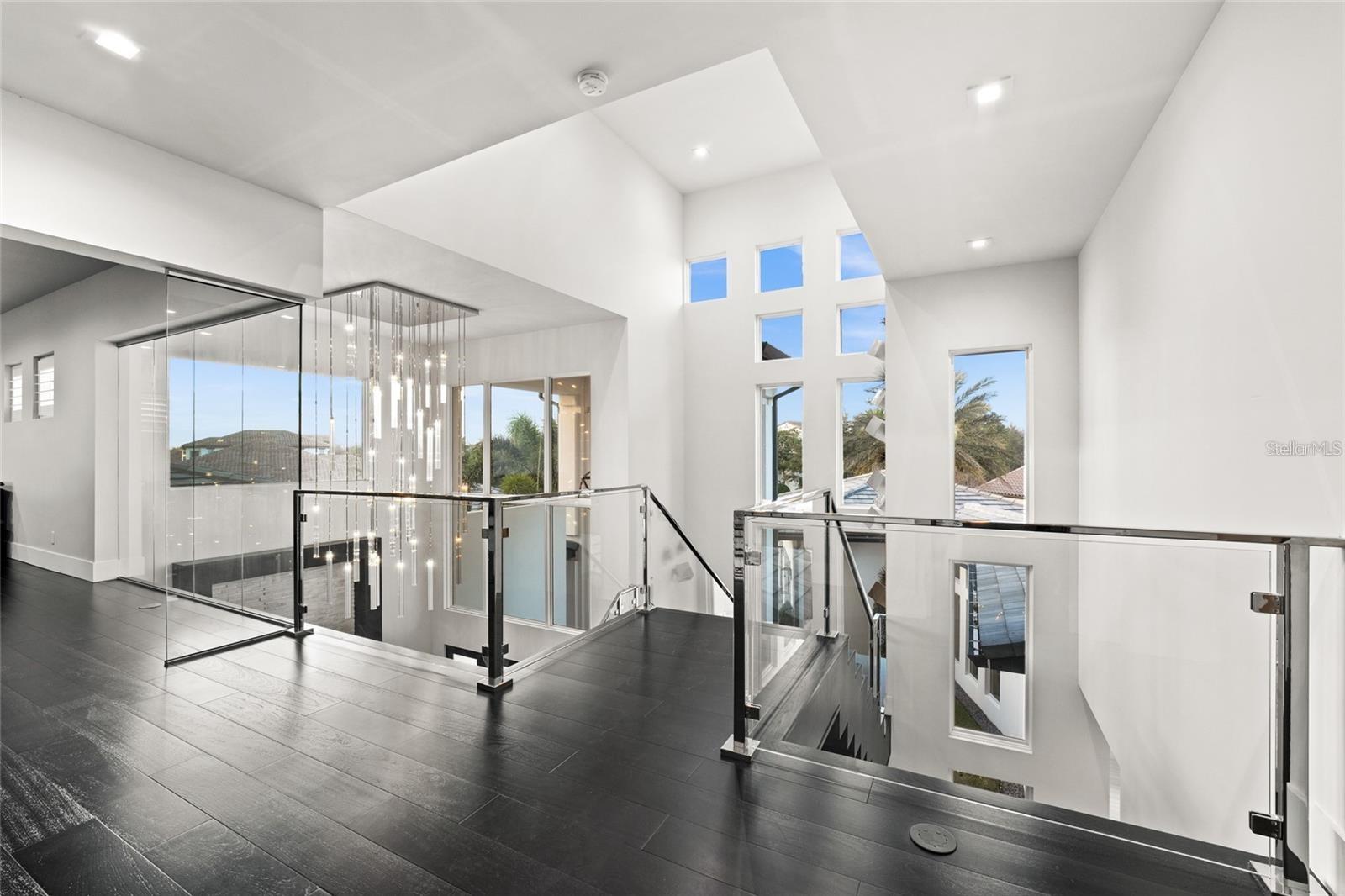 O6404587 Property Photo