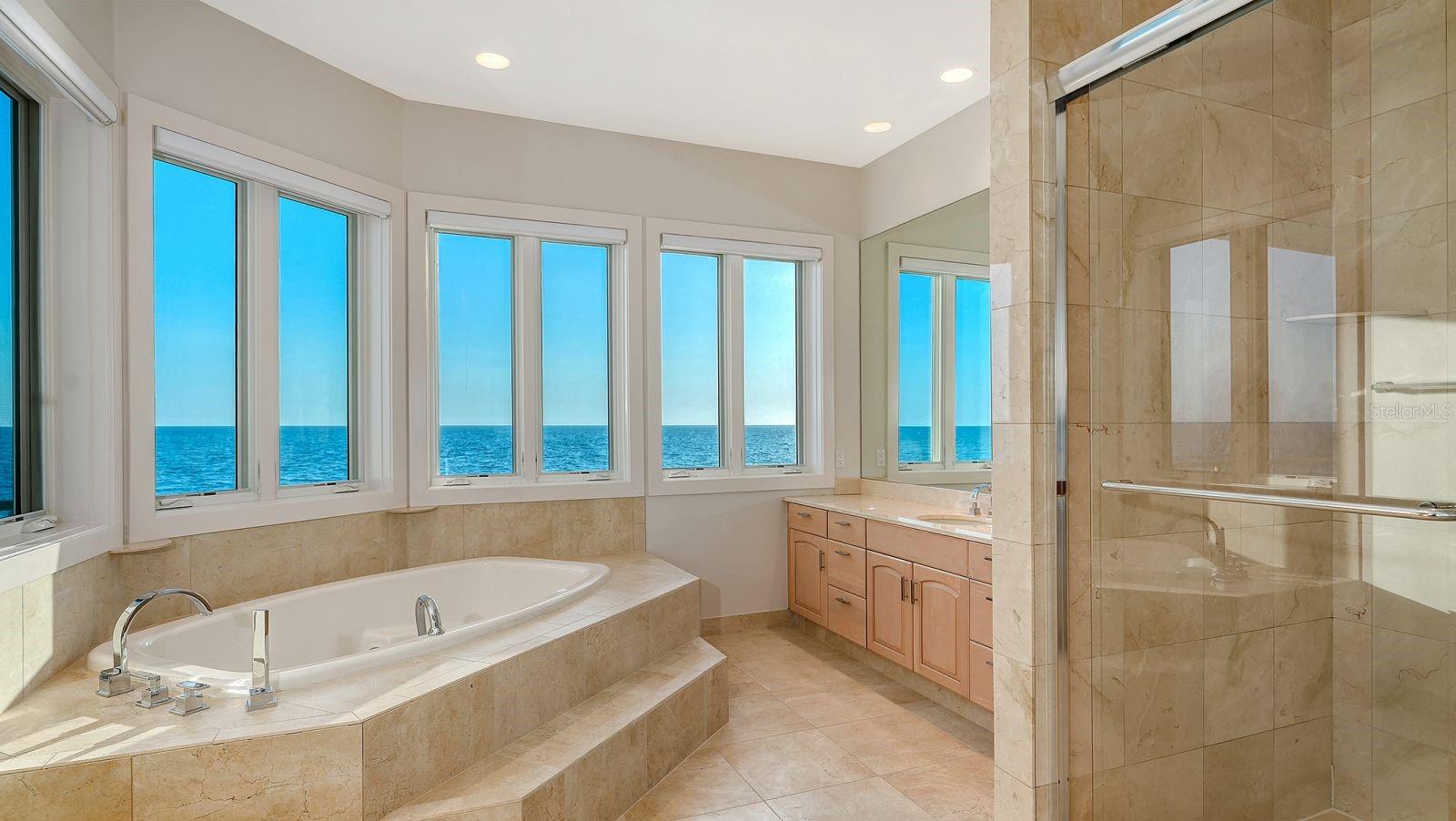 A4692471 Property Photo