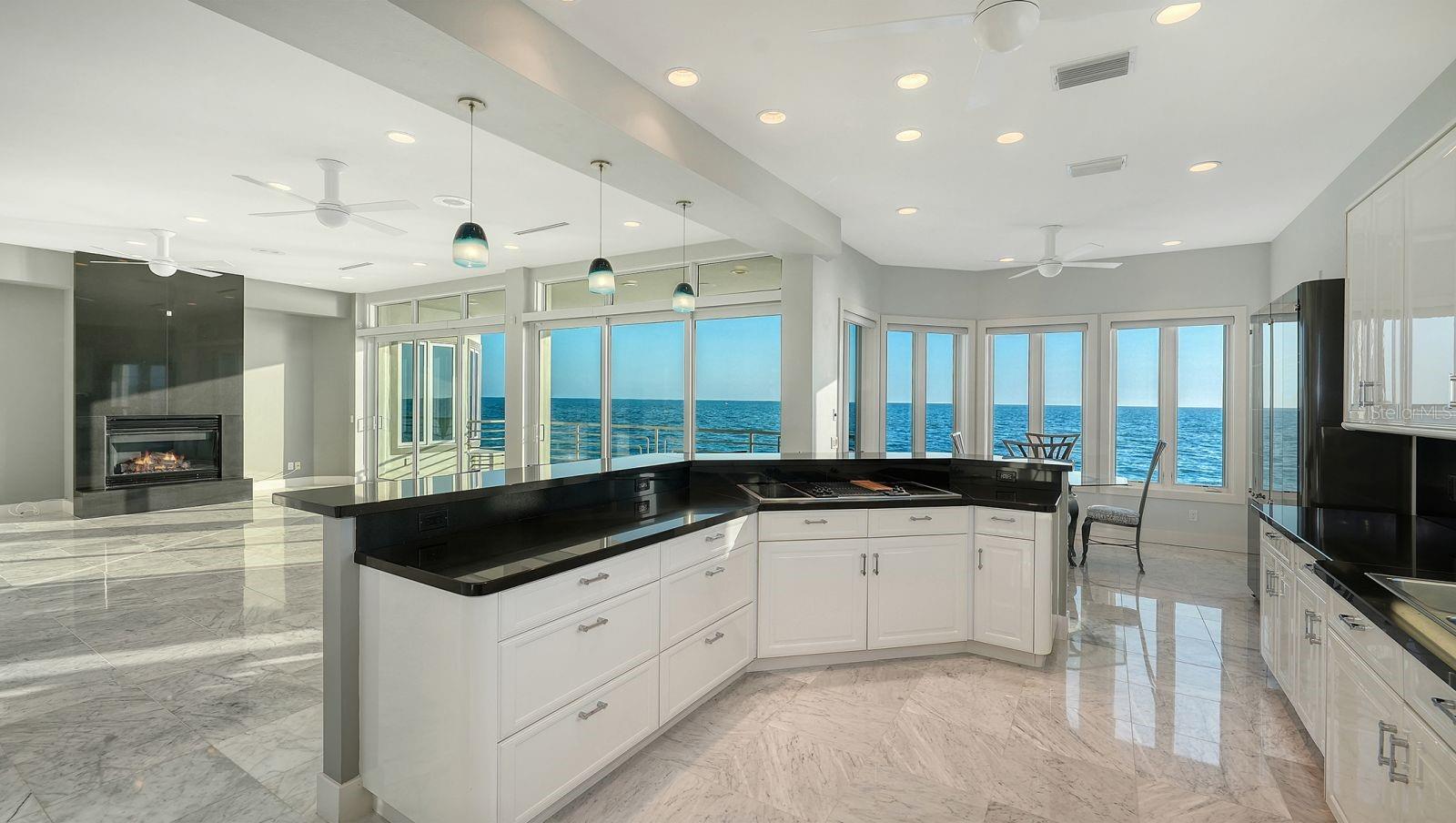 A4692471 Property Photo