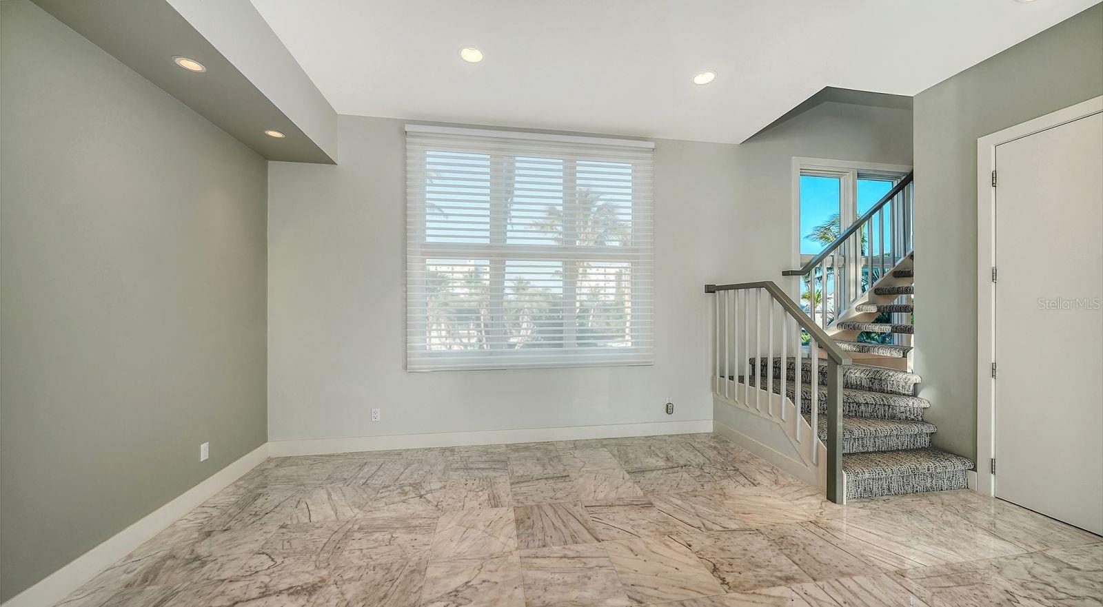 A4692471 Property Photo