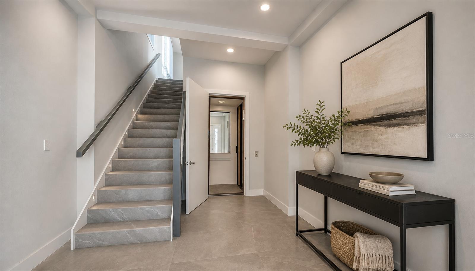 A4692471 Property Photo