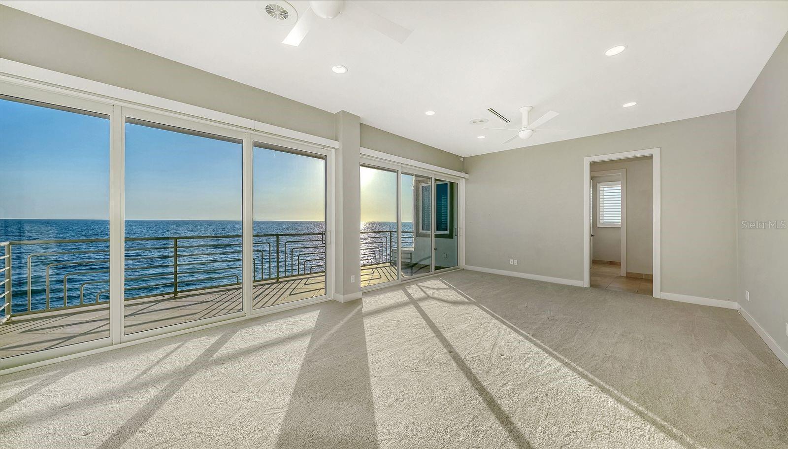 A4692471 Property Photo