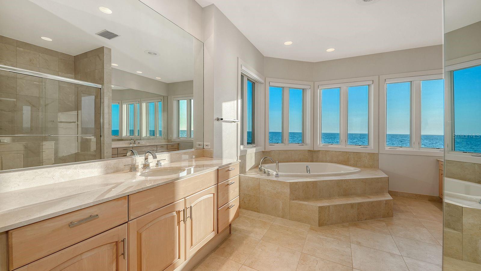A4692471 Property Photo