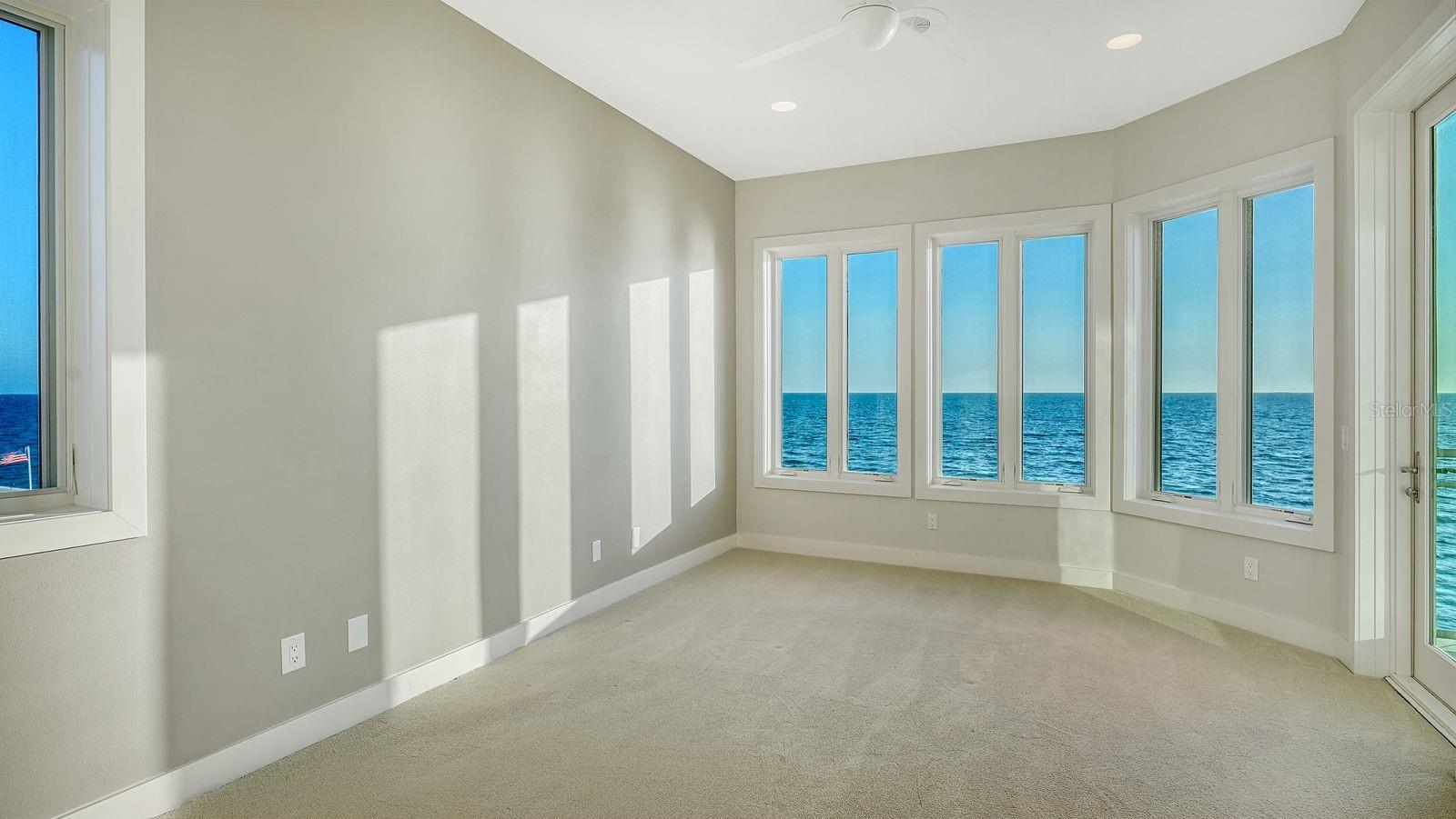 A4692471 Property Photo