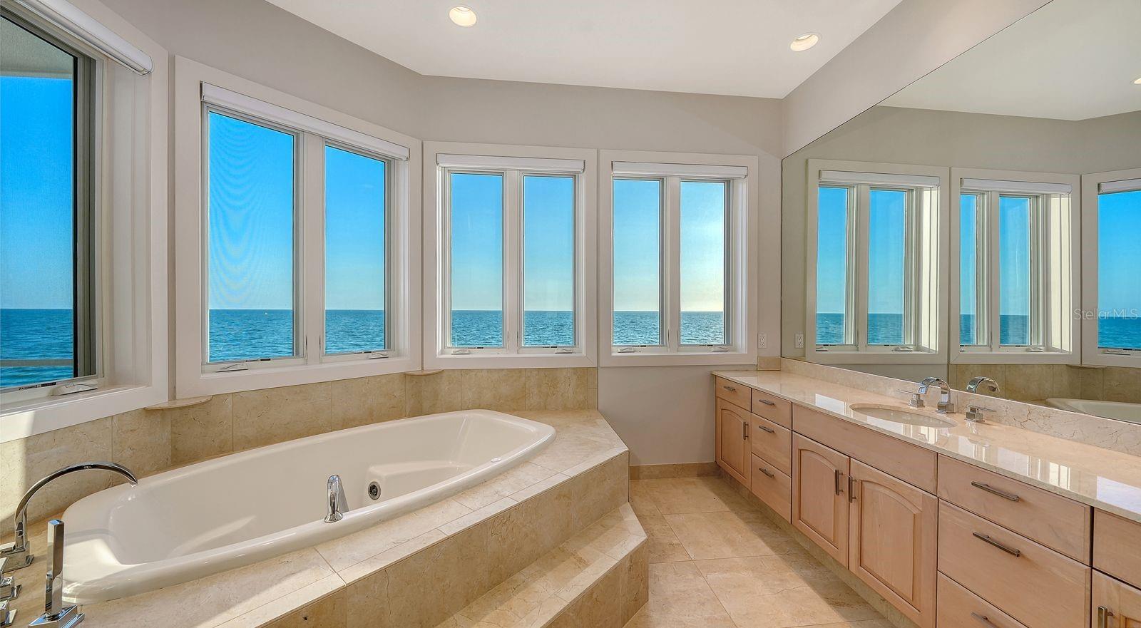 A4692471 Property Photo