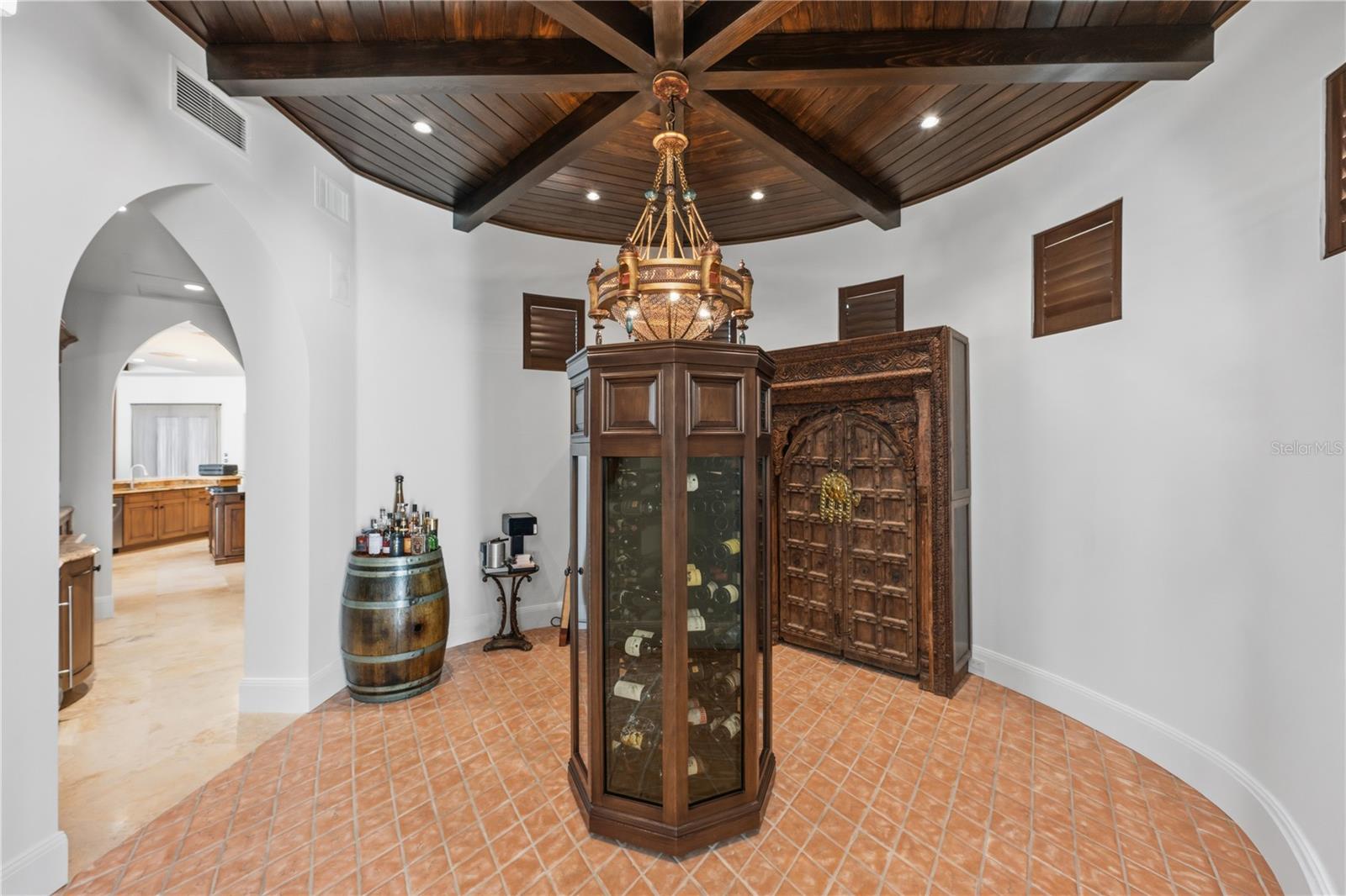 O6404938 Property Photo
