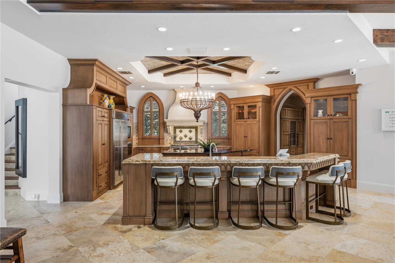 O6404938 Property Photo