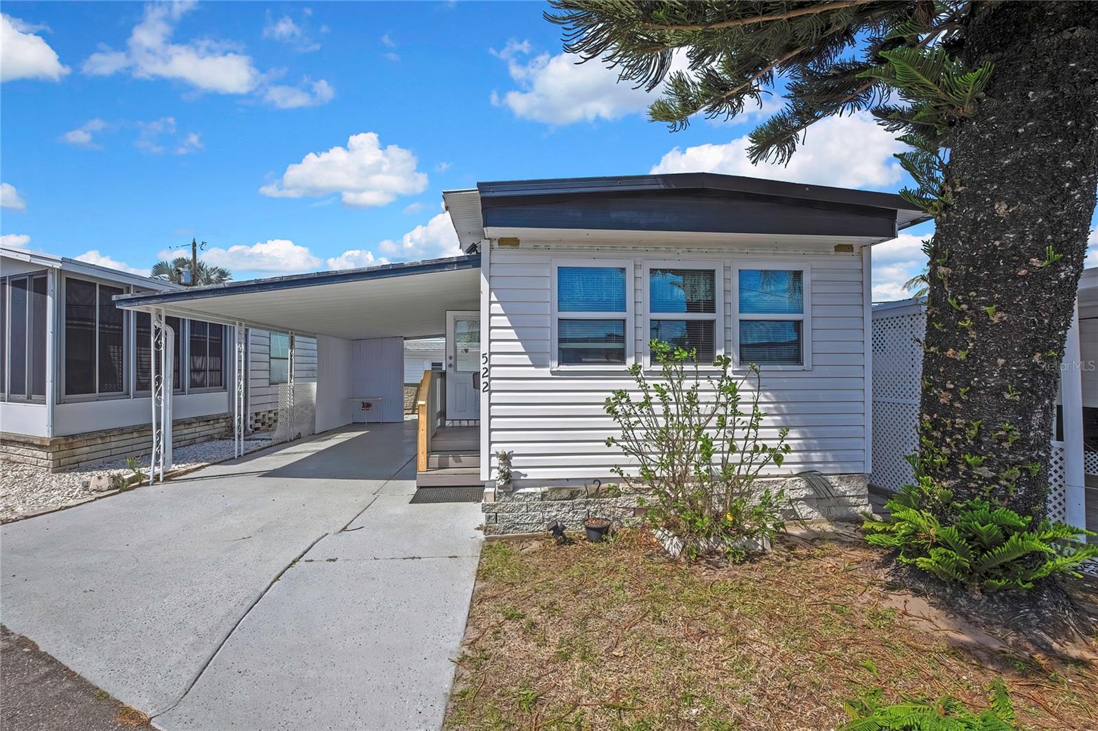 MLS# TB8505974 Property Photo