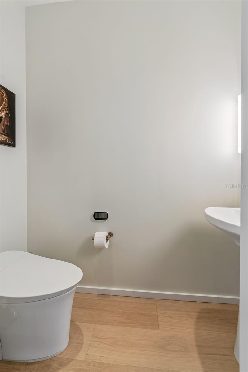 TB8507476 Property Photo