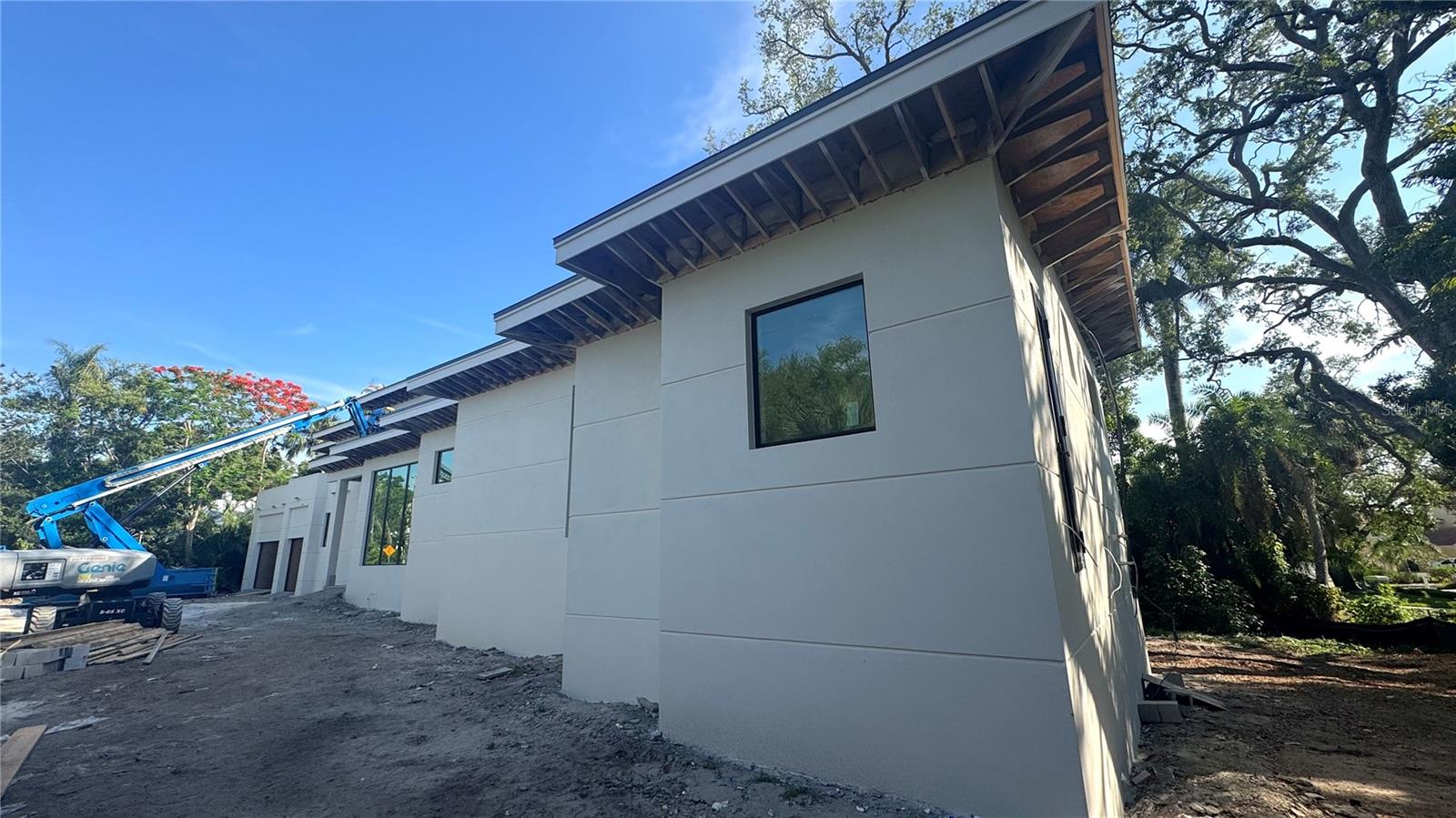 A4693318 Property Photo