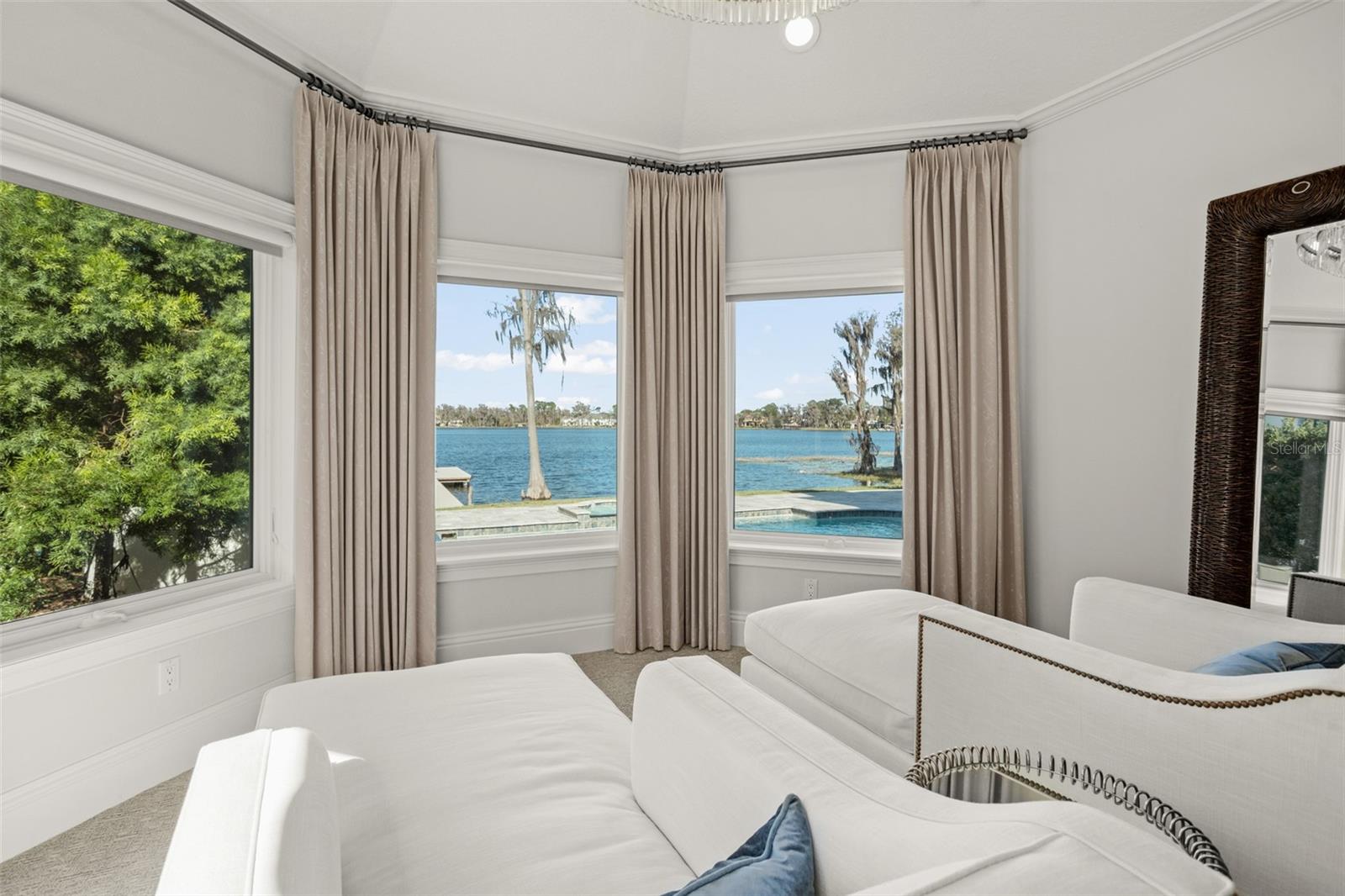O6407107 Property Photo