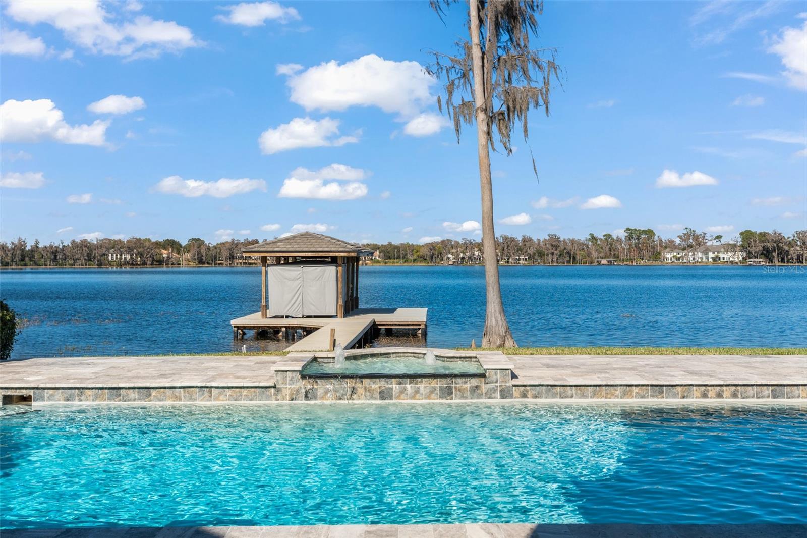 O6407107 Property Photo