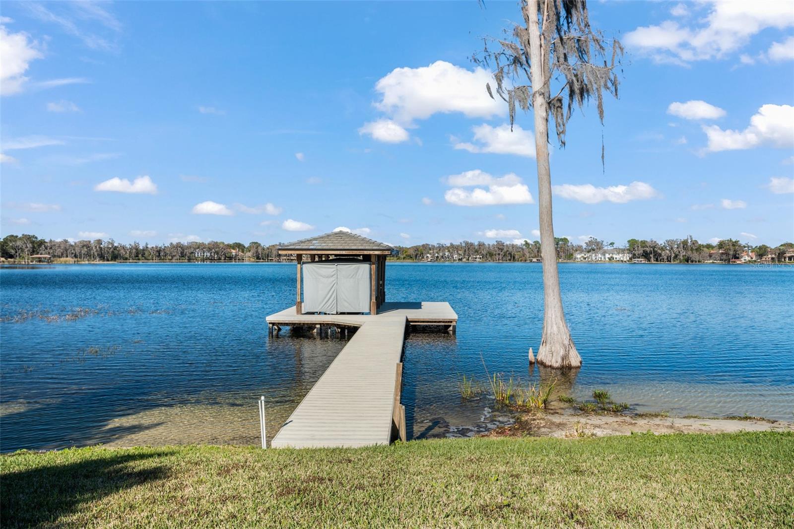 O6407107 Property Photo