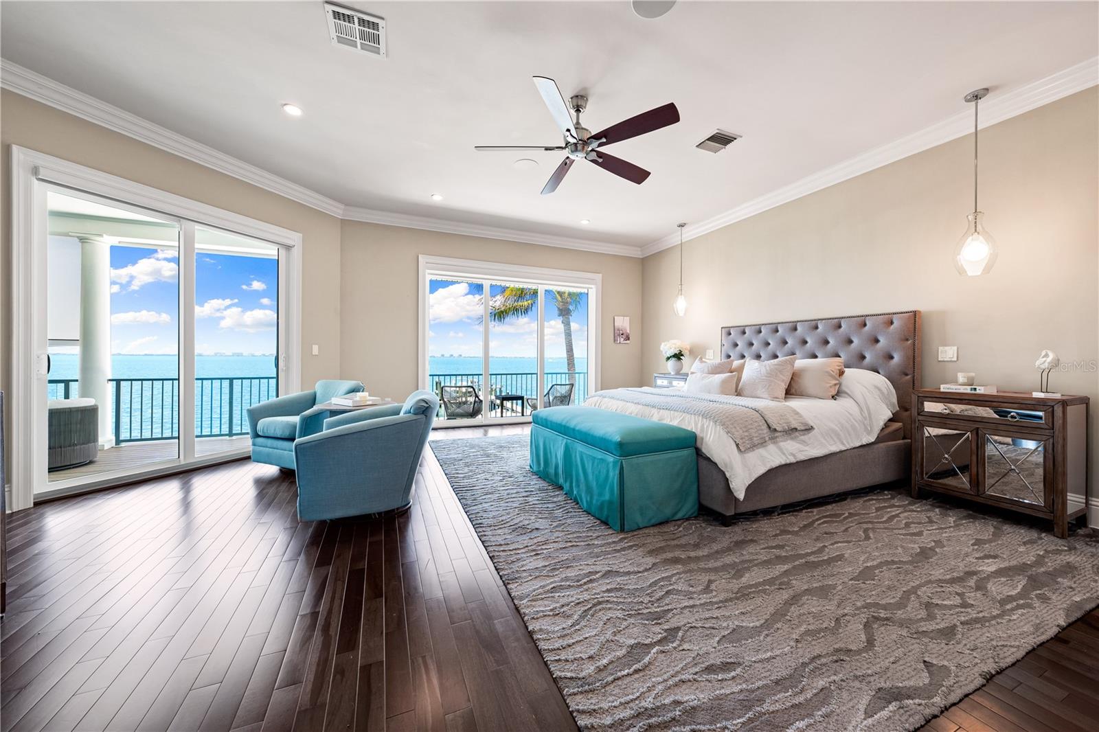 A4693355 Property Photo