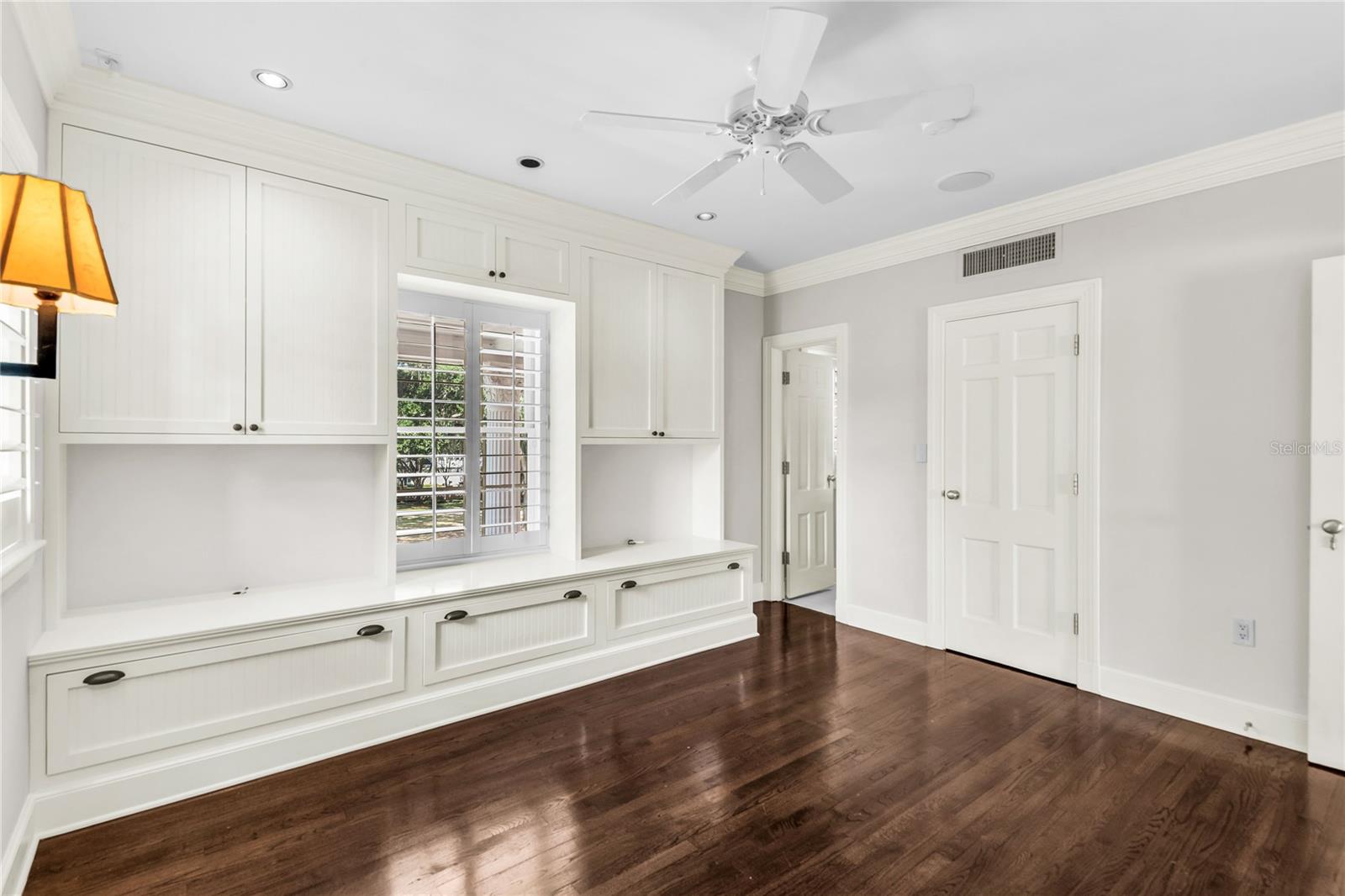 O6407557 Property Photo