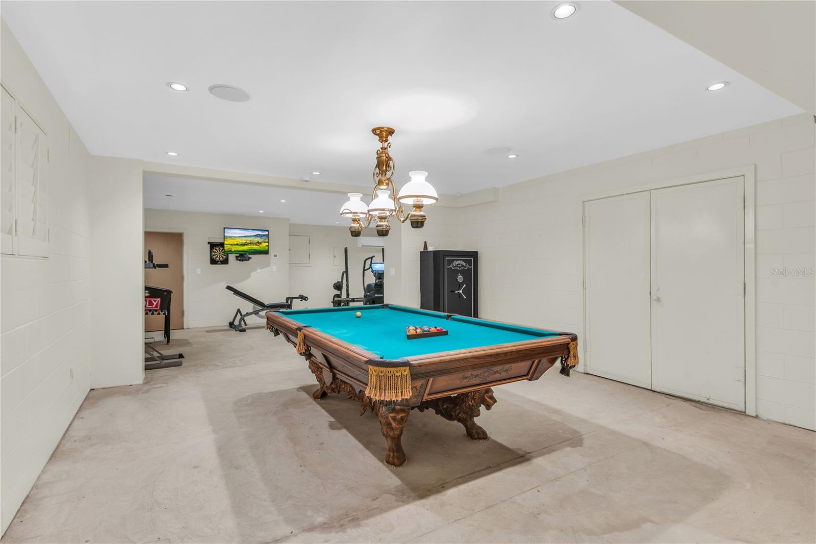 O6407557 Property Photo
