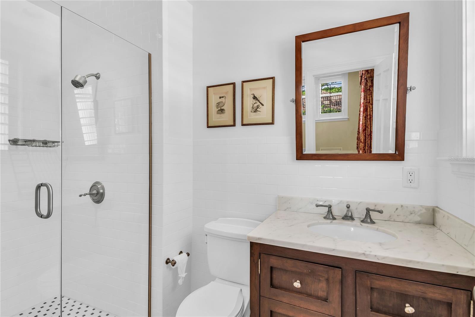 O6407557 Property Photo