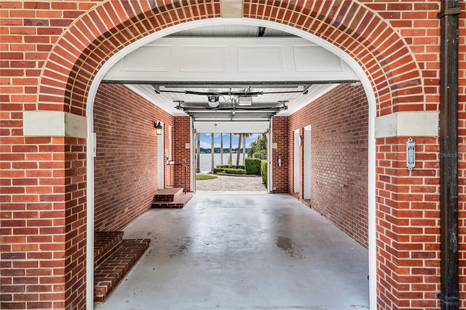 O6407557 Property Photo