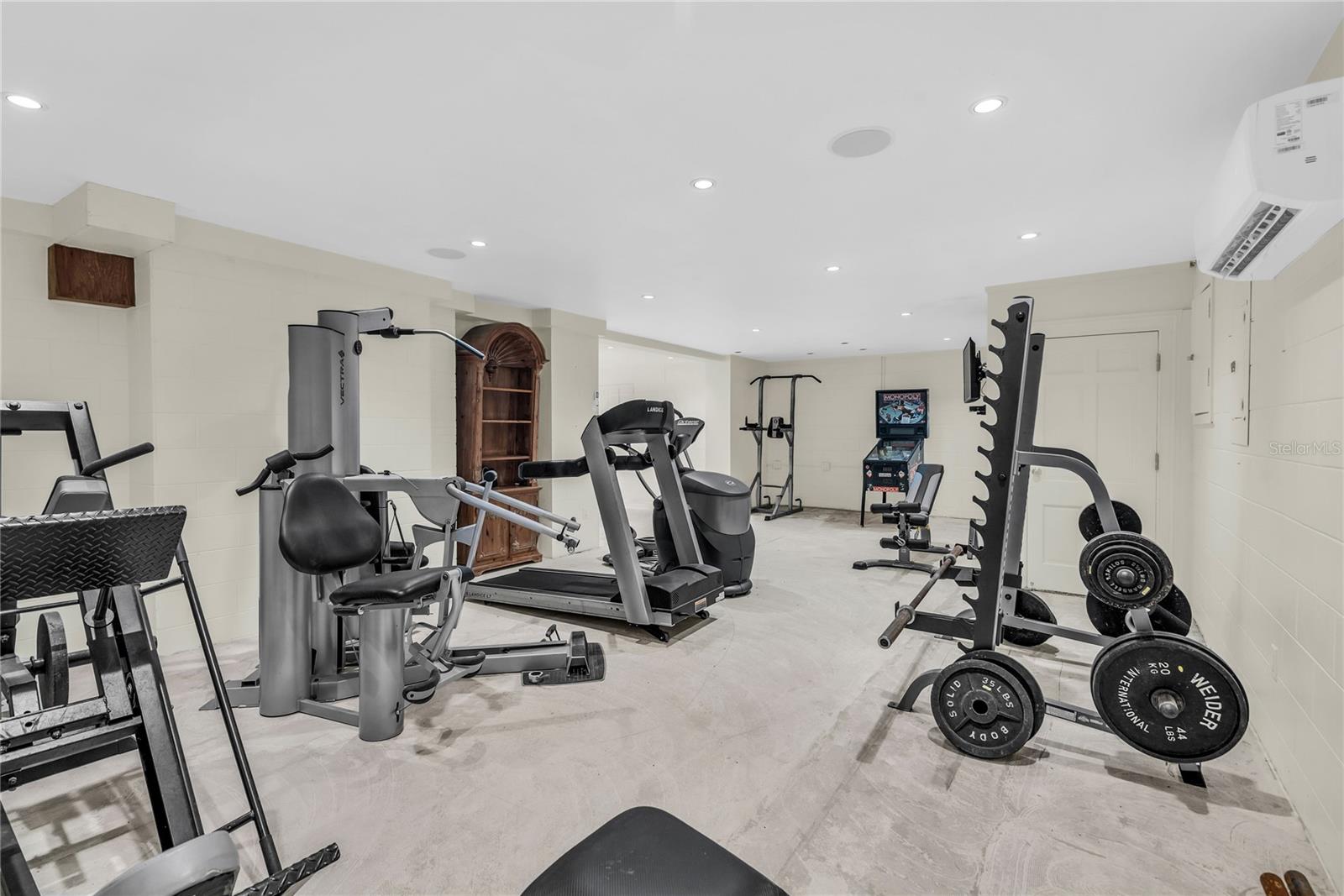 O6407557 Property Photo