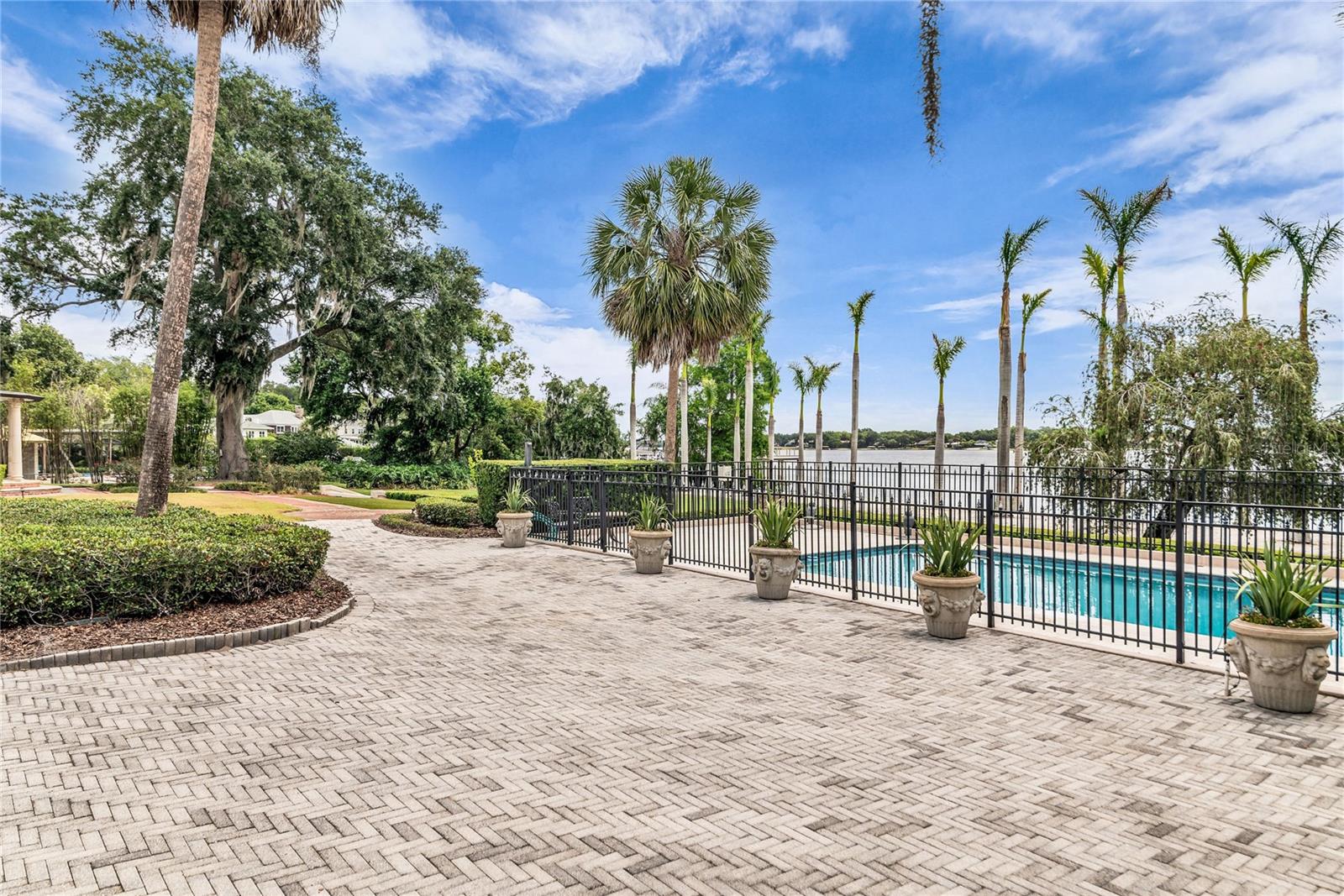 O6407557 Property Photo