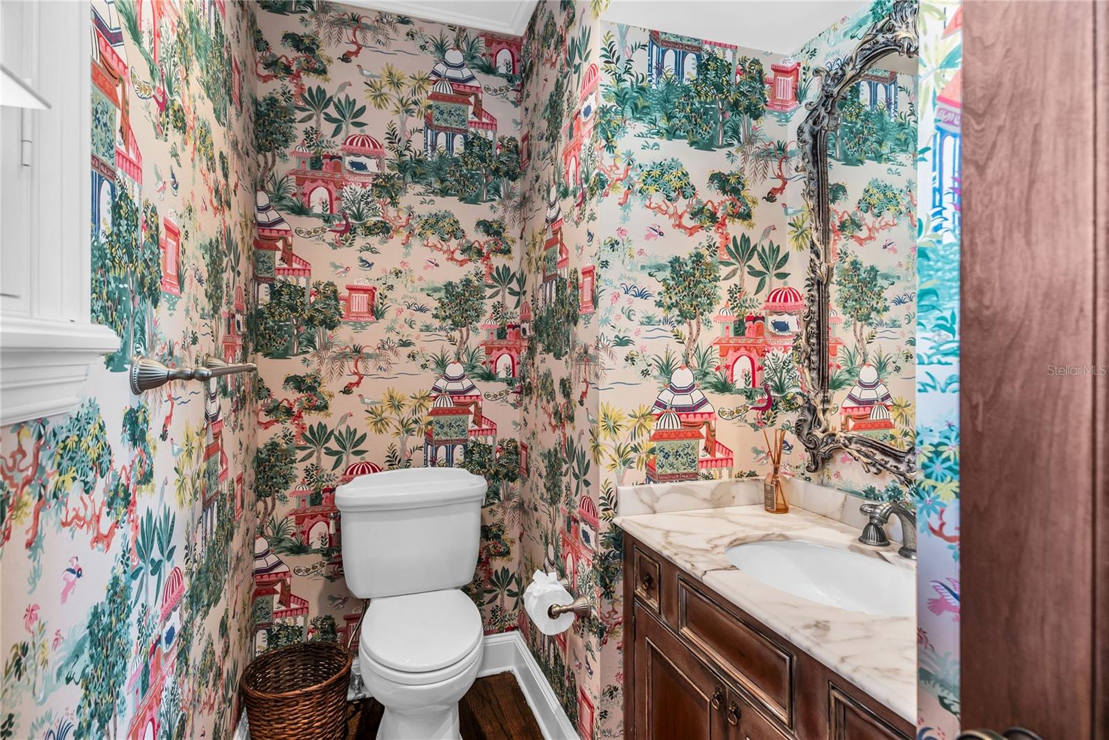 O6407557 Property Photo