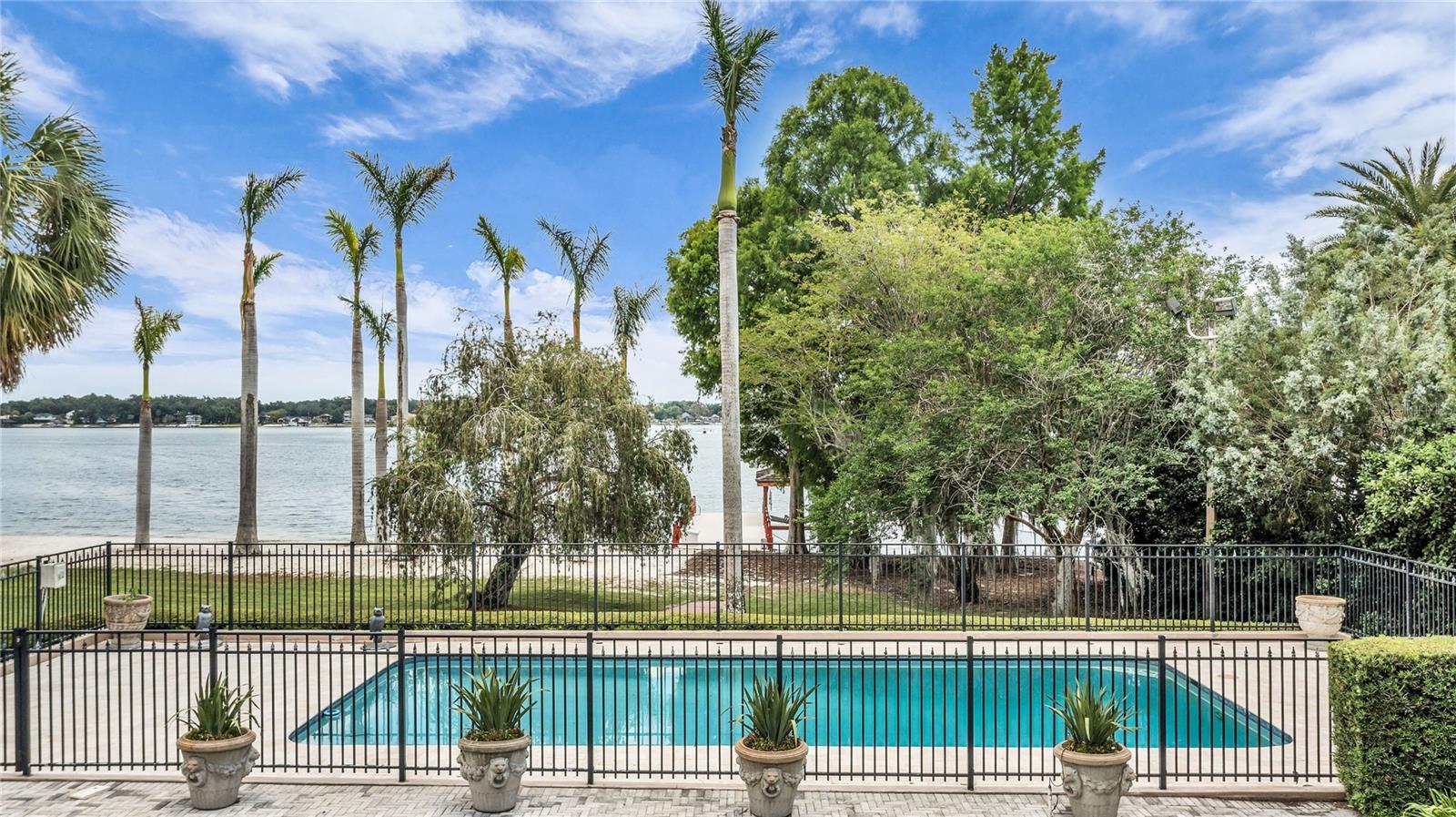 O6407557 Property Photo