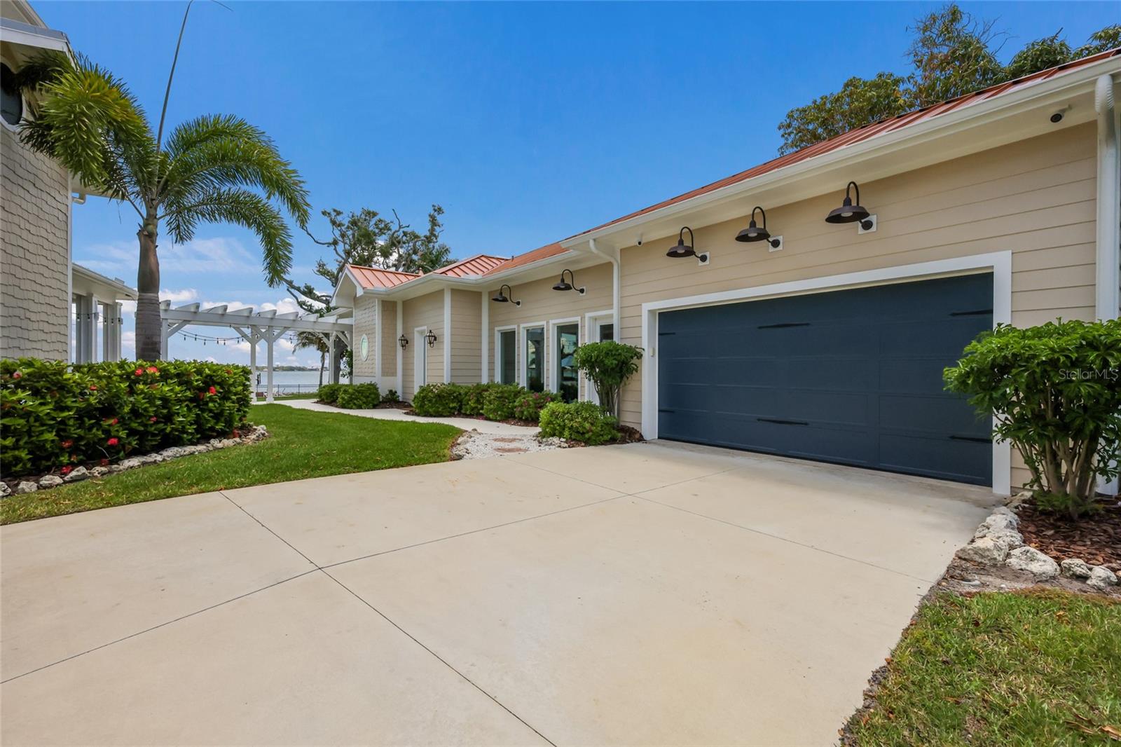 A4693529 Property Photo